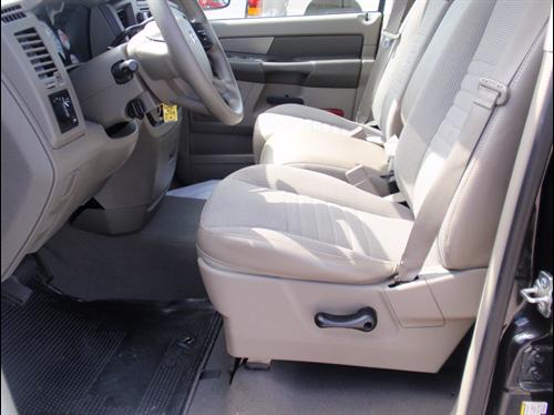 Dodge Ram Pickup 2008 photo 2