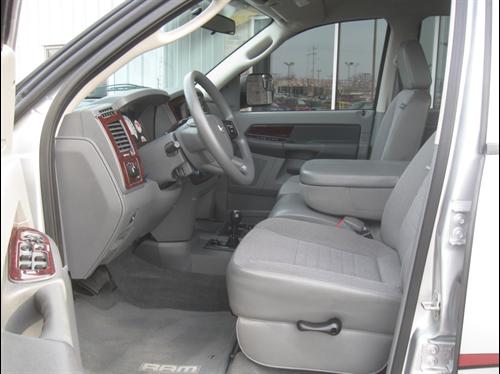 Dodge Ram Pickup 2008 photo 2