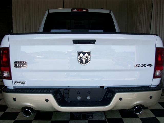 Dodge Ram Pickup 2011 photo 5