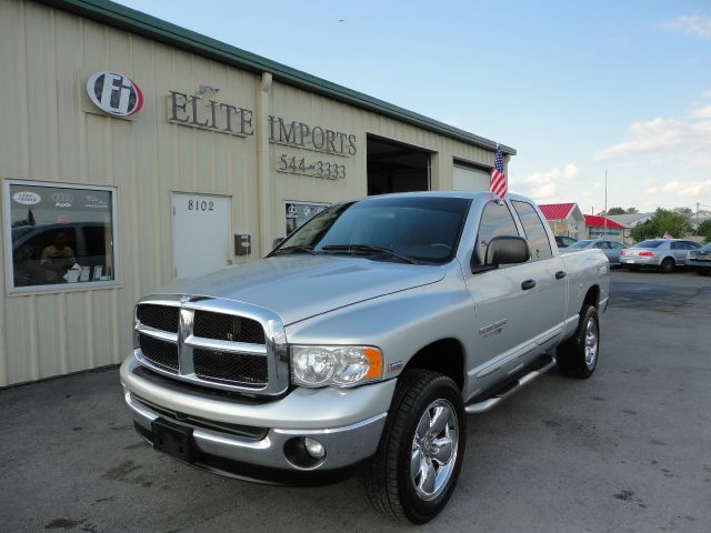 Dodge Ram Pickup 1500 2005 photo 2
