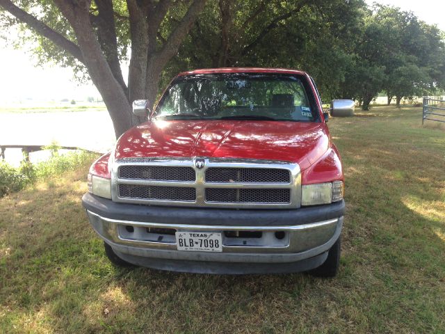 Dodge Ram Pickup 2500 1996 photo 2