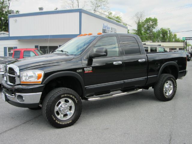 Dodge Ram Pickup 2500 2006 photo 1