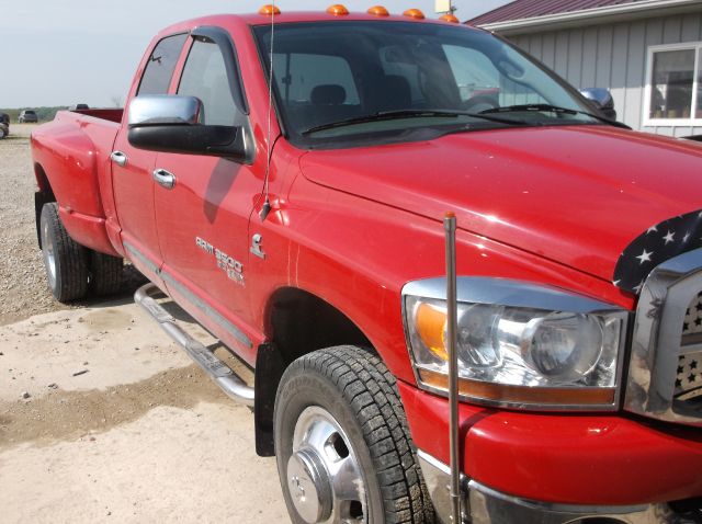 Dodge Ram Pickup 3500 2006 photo 3