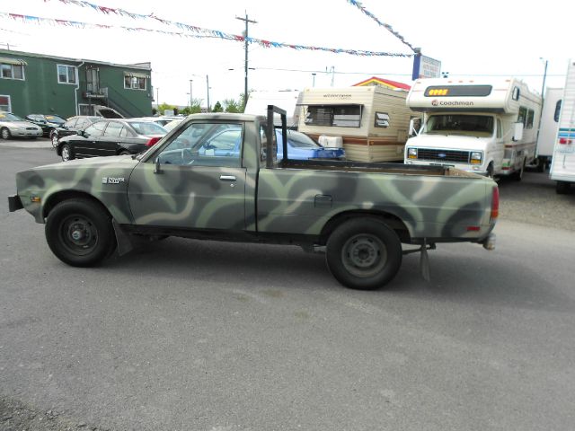 Dodge Ram Truck 1985 photo 6
