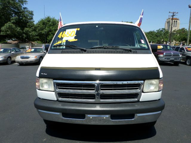 Dodge Ram Van 1996 photo 14