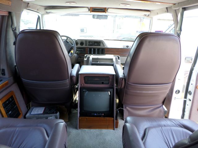 Dodge Ram Van 1996 photo 2