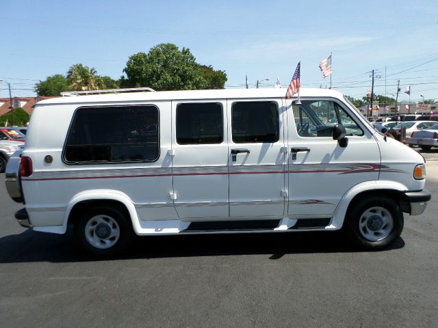 Dodge Ram Van 1996 photo 5