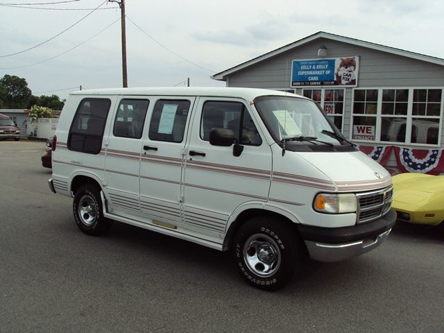 Dodge Ram Van Limited Sport Utility 4D Passenger Van