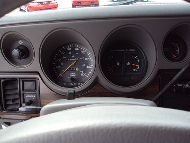 Dodge Ram Van 1996 photo 13