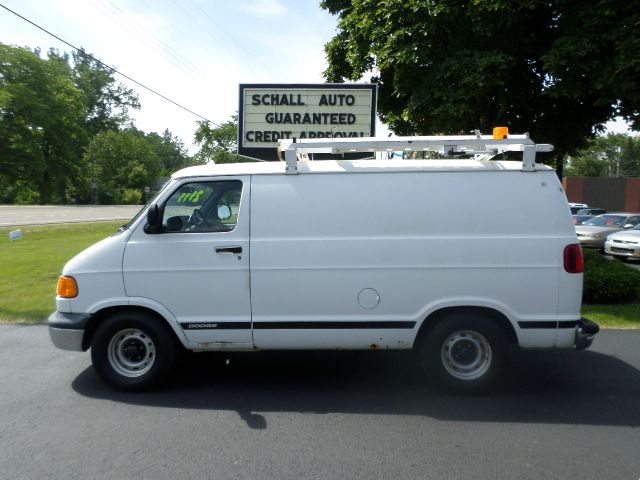 Dodge Ram Van 1999 photo 3