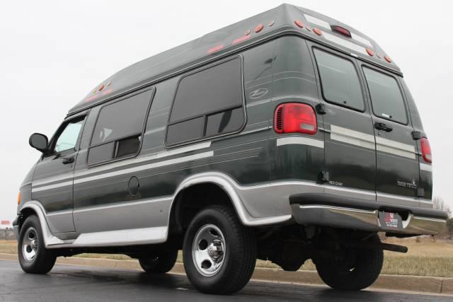 Dodge Ram Van 1999 photo 4
