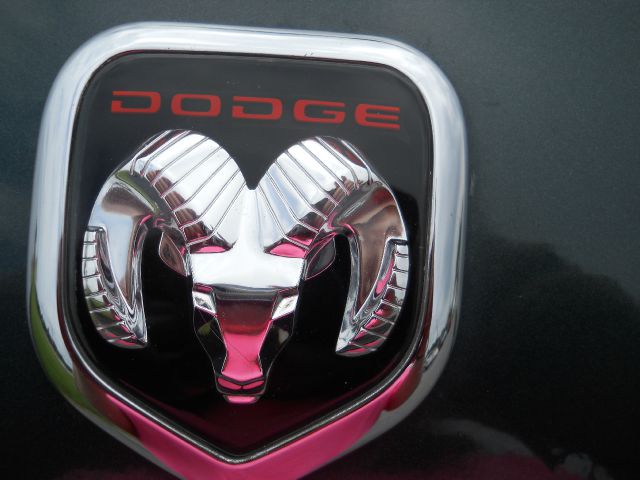 Dodge Ram Van 1999 photo 28