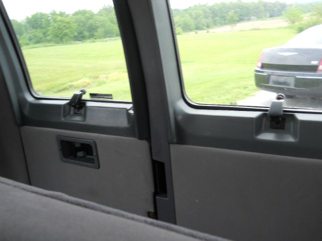 Dodge Ram Van 1999 photo 35