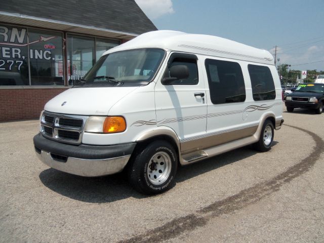 Dodge Ram Van 1999 photo 1
