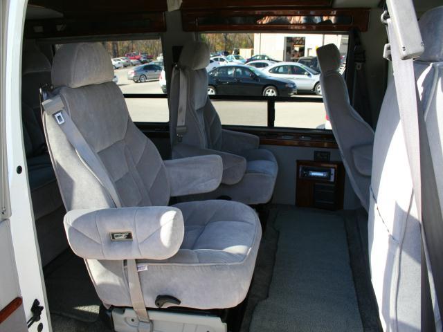 Dodge Ram Van 1999 photo 3