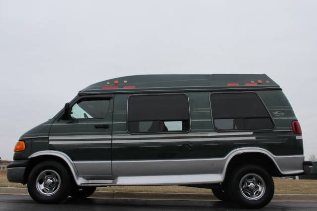 Dodge Ram Van 1999 photo 3