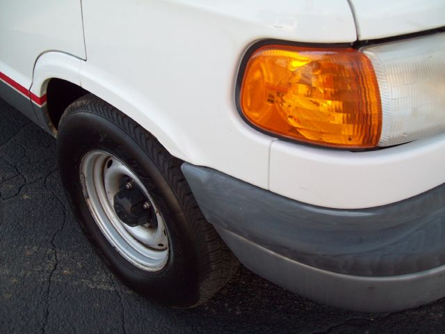 Dodge Ram Van 1999 photo 1