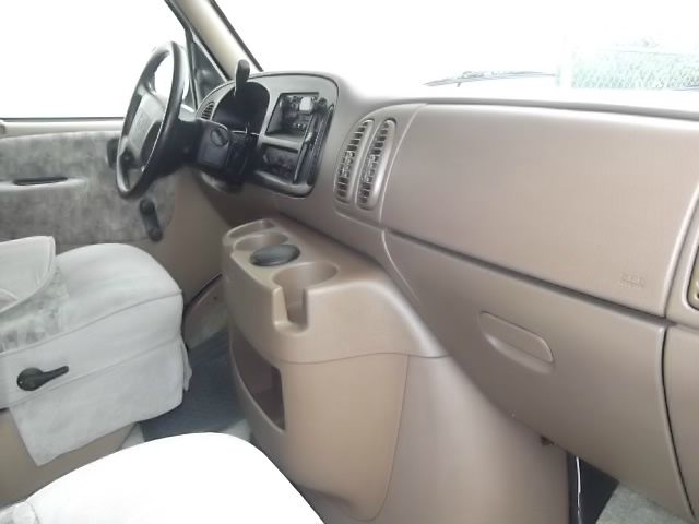 Dodge Ram Van 1999 photo 2