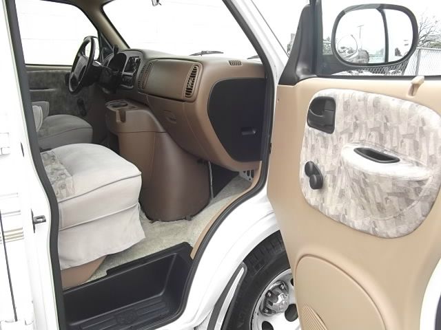 Dodge Ram Van 1999 photo 6