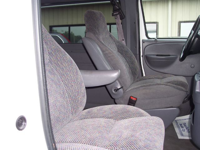 Dodge Ram Van 2000 photo 15