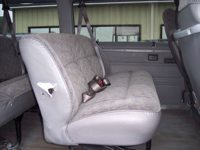 Dodge Ram Van 2000 photo 19