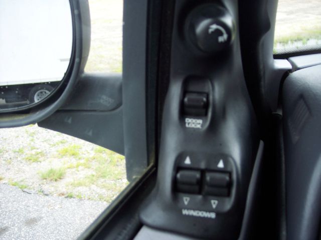 Dodge Ram Van 2000 photo 2