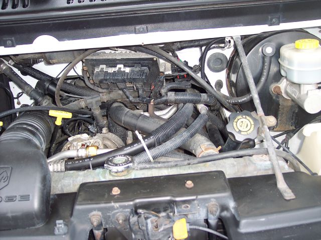 Dodge Ram Van 2000 photo 4
