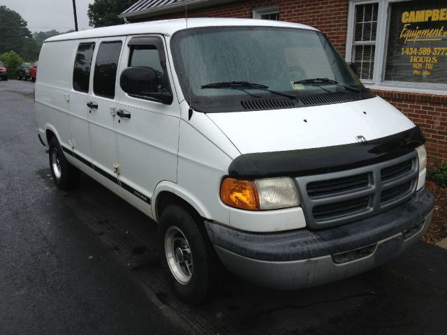 Dodge Ram Van 2000 photo 1