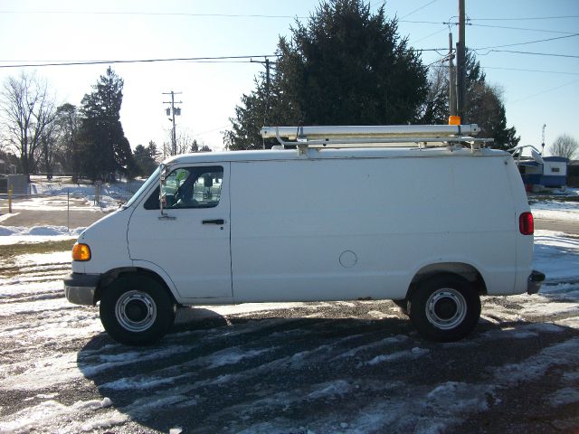 Dodge Ram Van 2000 photo 1