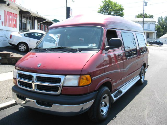 Dodge Ram Van 2000 photo 4