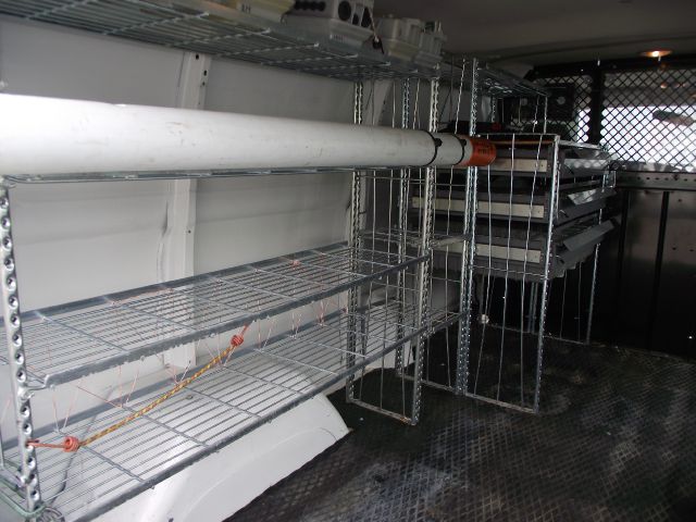 Dodge Ram Van 2001 photo 11