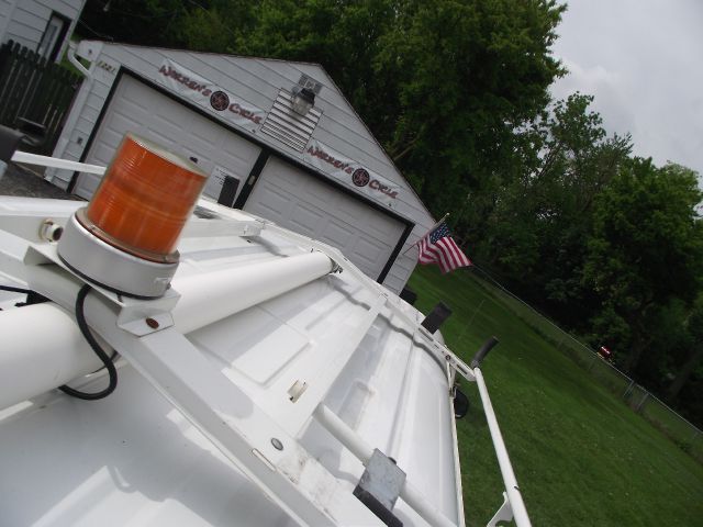 Dodge Ram Van 2001 photo 3