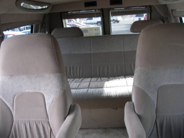 Dodge Ram Van 2003 photo 4