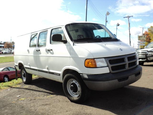 Dodge Ram Van 2003 photo 4