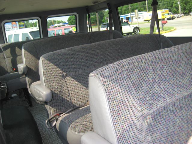 Dodge Ram Wagon Sle2wd Passenger Van