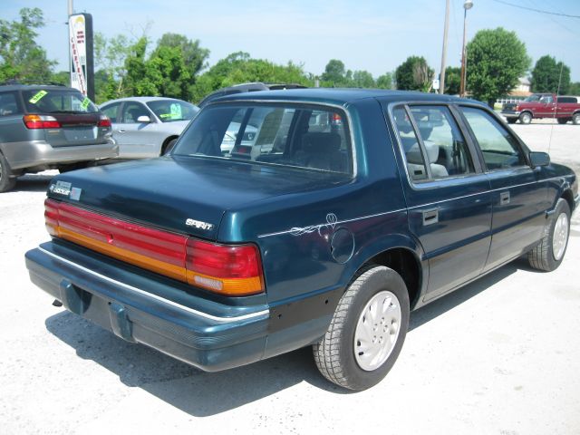 Dodge Spirit 1993 photo 2