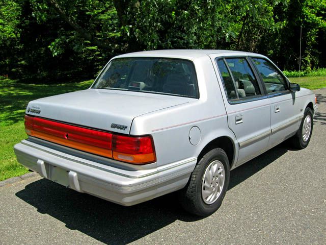 Dodge Spirit Base Sedan
