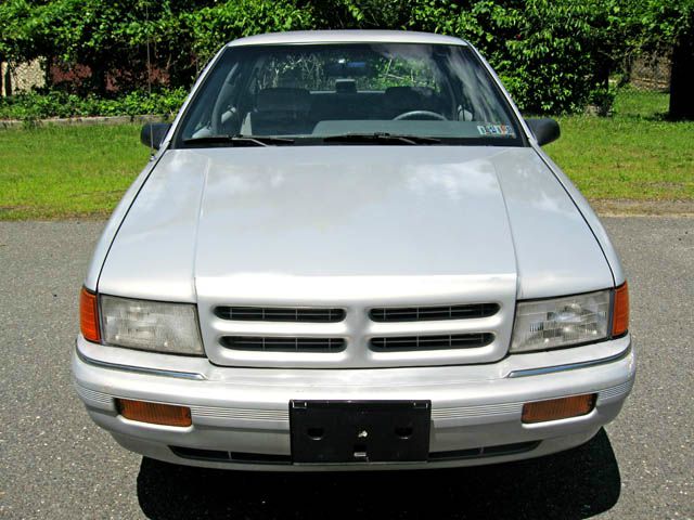 Dodge Spirit 1994 photo 3