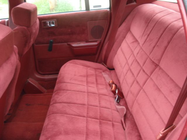 Dodge Spirit 1994 photo 3