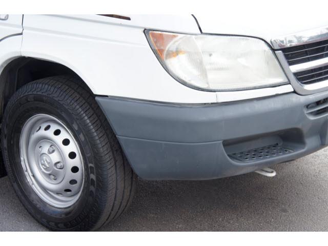 Dodge Sprinter 2500 2003 photo 4