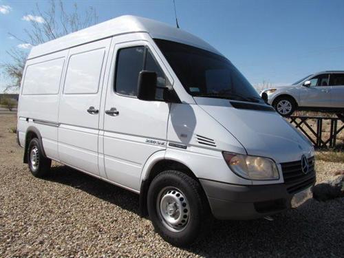 Dodge Sprinter 2500 2004 photo 2
