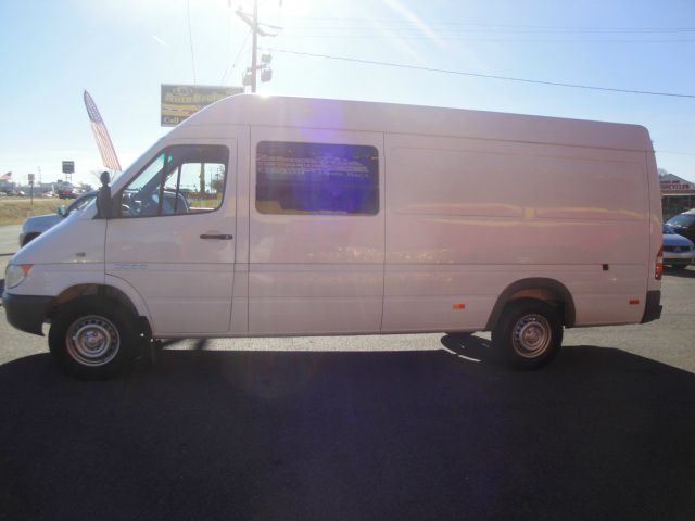 Dodge Sprinter 2500 2004 photo 3