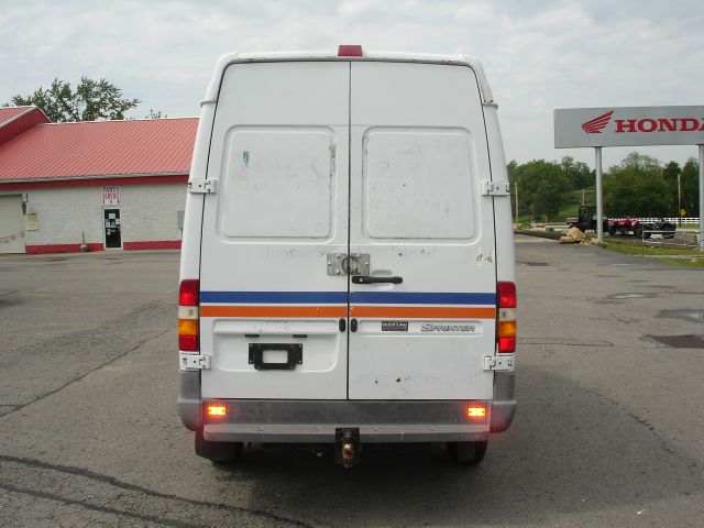 Dodge Sprinter 2500 Ml320 AWD SUV Passenger Van