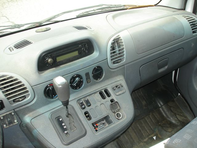 Dodge Sprinter 2500 2004 photo 22