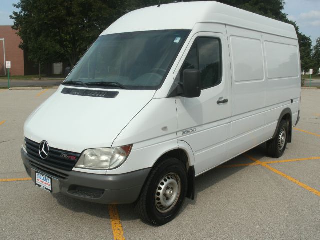 Dodge Sprinter 2500 2004 photo 4