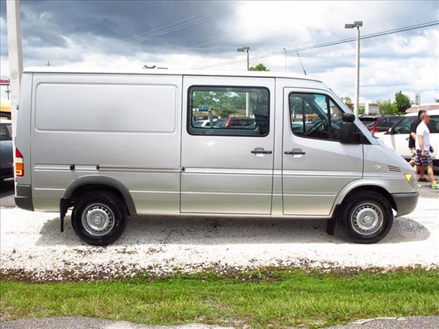 Dodge Sprinter 2500 2006 photo 2