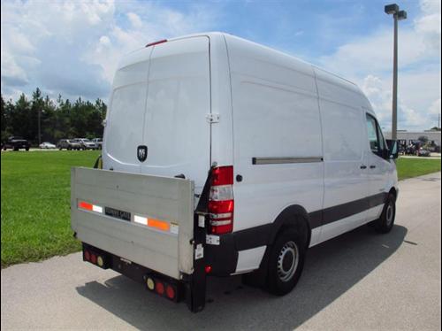 Dodge Sprinter 2500 2007 photo 2