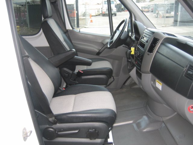 Dodge Sprinter 2500 2007 photo 2