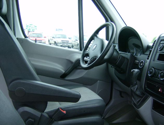 Dodge Sprinter 2500 4dr H4 Auto Ltd PZEV Cargo Van