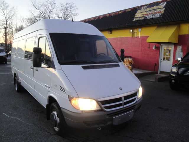 Dodge Sprinter 3500 2005 photo 2